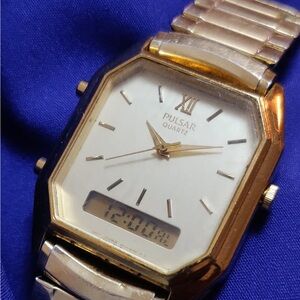 Pulsar by Seiko V041-5270 Ana-Digital Gold Tone Vintage Alarm Chrono menWatch